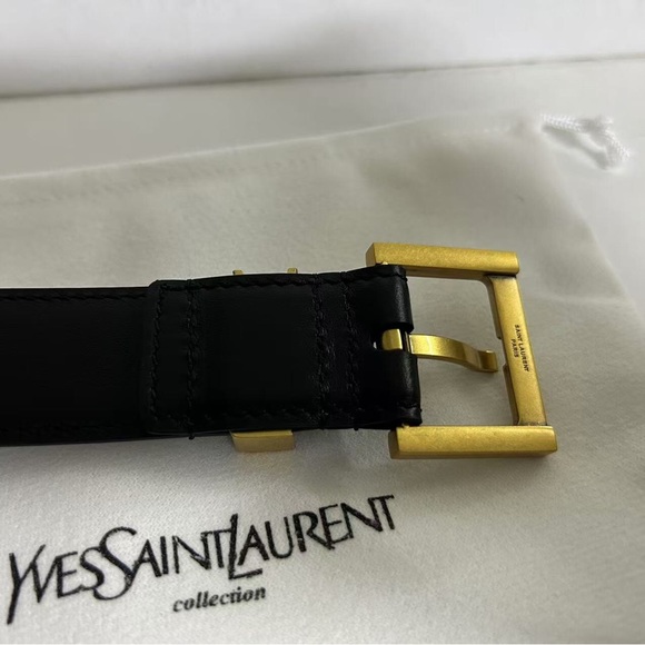 Yves Saint Laurent Elegant Black Belt with Gold Accents - Picture 4 of 6